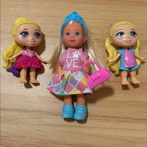Love, Diana Bundle of 3 Figures Dolls. Used in good conditions.
